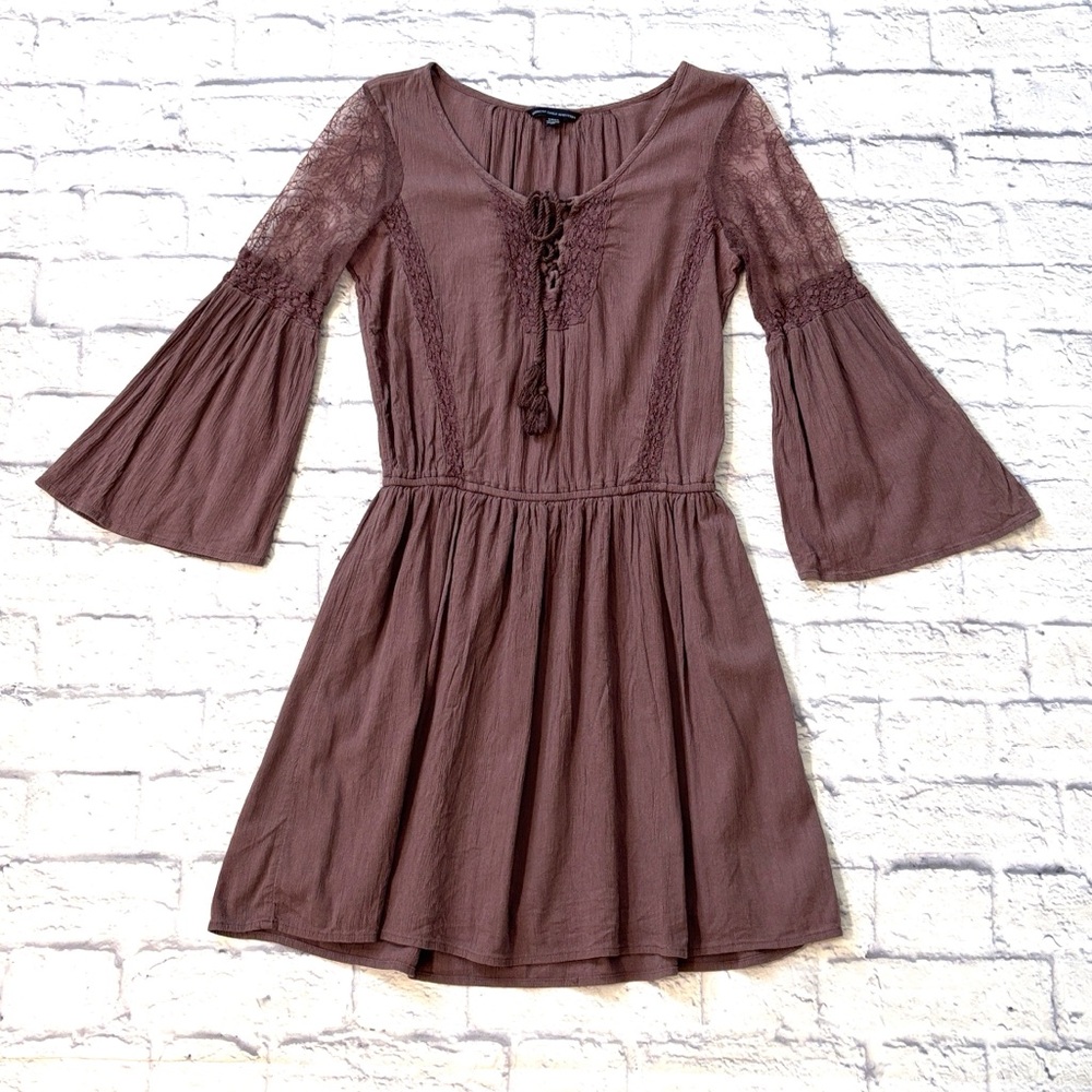 American Eagle Flare Sleeve Boho Mini Dress Mauve Pink Lace Detail Size Small XS